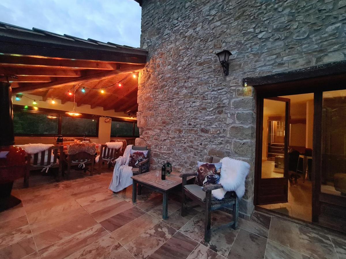 Harveys Homestay - Adults Only Mieres  Bagian luar foto