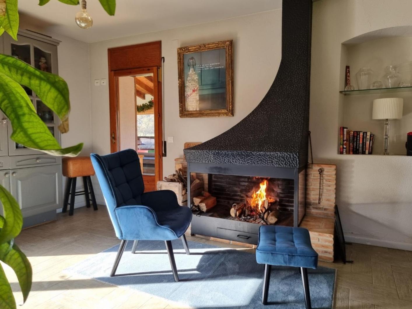 Harveys Homestay - Adults Only Mieres  Bagian luar foto
